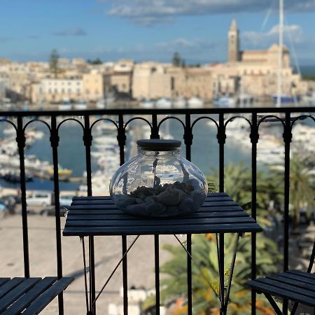 Le Dimore Di Don Corrado Otel Trani Dış mekan fotoğraf